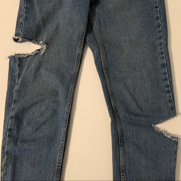 Mom Jeans - Picture 5 of 9